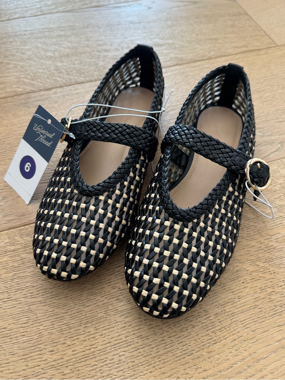 Universal Thread Women’s Noemi Flats with Memory Foam Insole Size 6 NWT - Picture 3 of 6